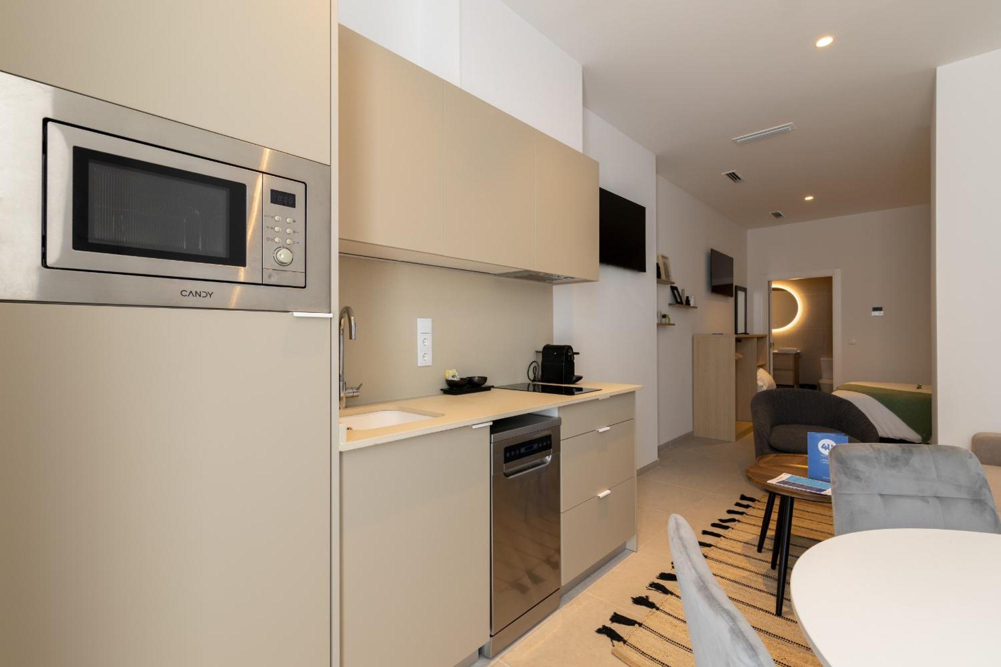 Dorm4You Arena Plaza Валенсия Экстерьер фото